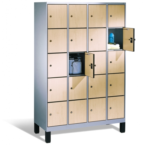 Des vestiaires portes MDF pour un rendu élégant Vestiaires Comici, armoires à casiers élégantes et hygiénique